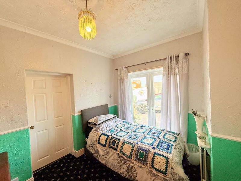 Bedroom- click for photo gallery